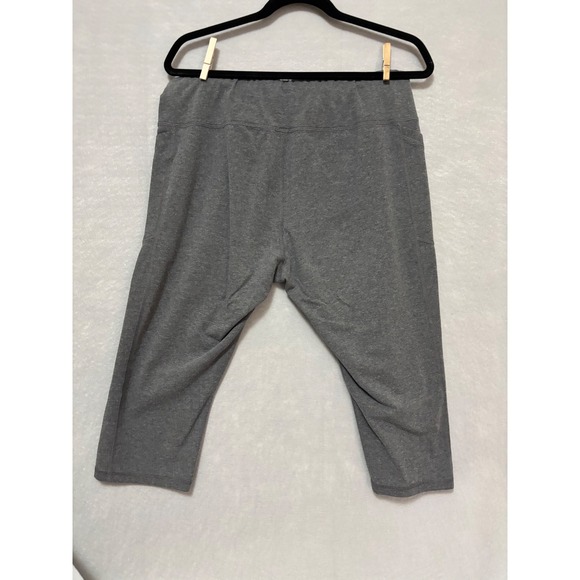 Athletic Works Womens XXL 20 Heather Gray Capri Leggings Side Pockets Cropped - Picture 2 of 5